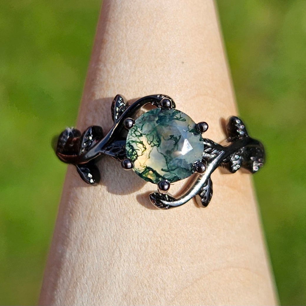 Black overlay leaf design s925 adjustable rings