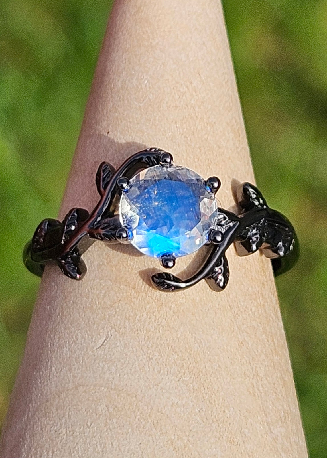 Black overlay leaf design s925 adjustable rings