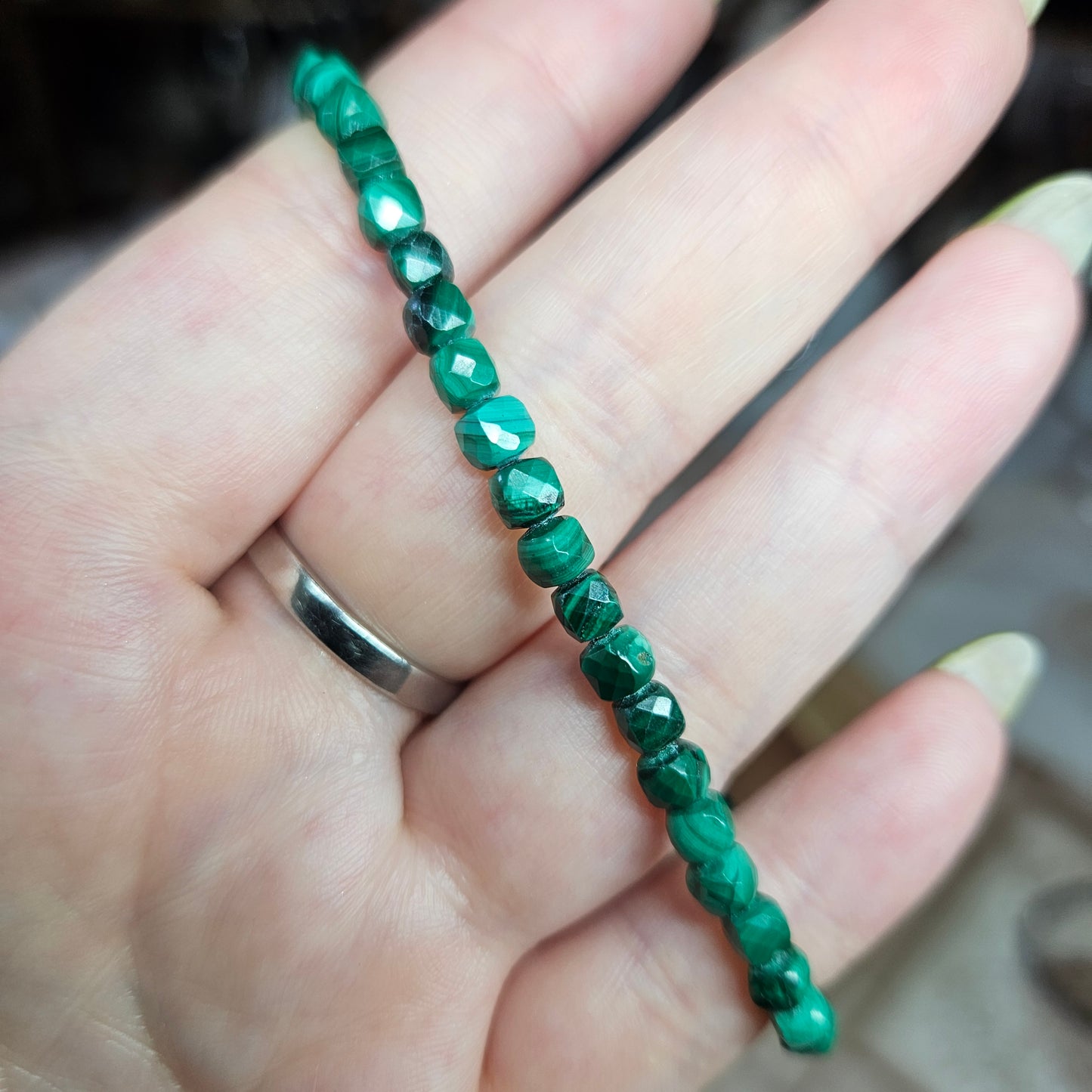 Bracelets - Faceted crystal cube 2-6mm