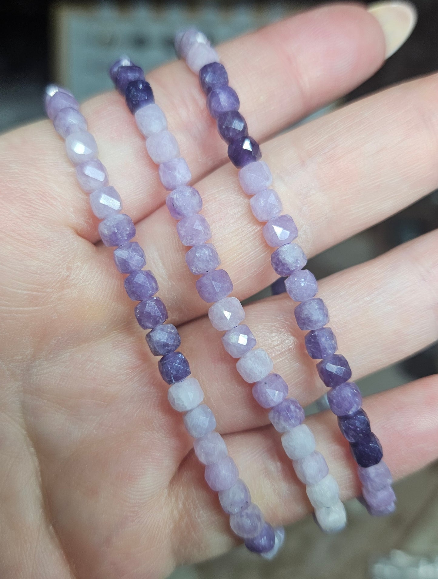 Bracelets - Faceted crystal cube 2-6mm