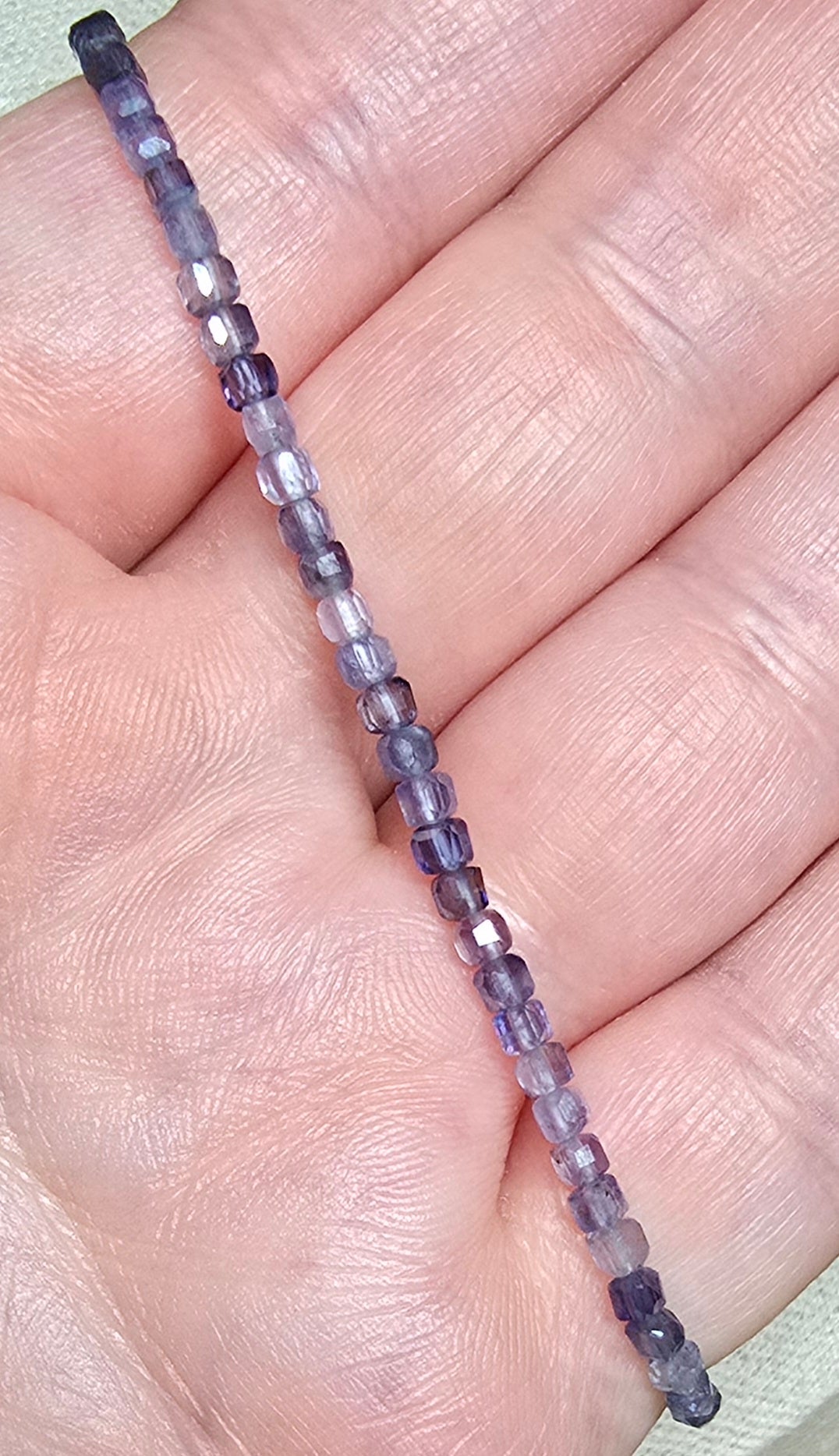 Chokers & Bracelets - Faceted cubes 1.5-2.5mm beads S925