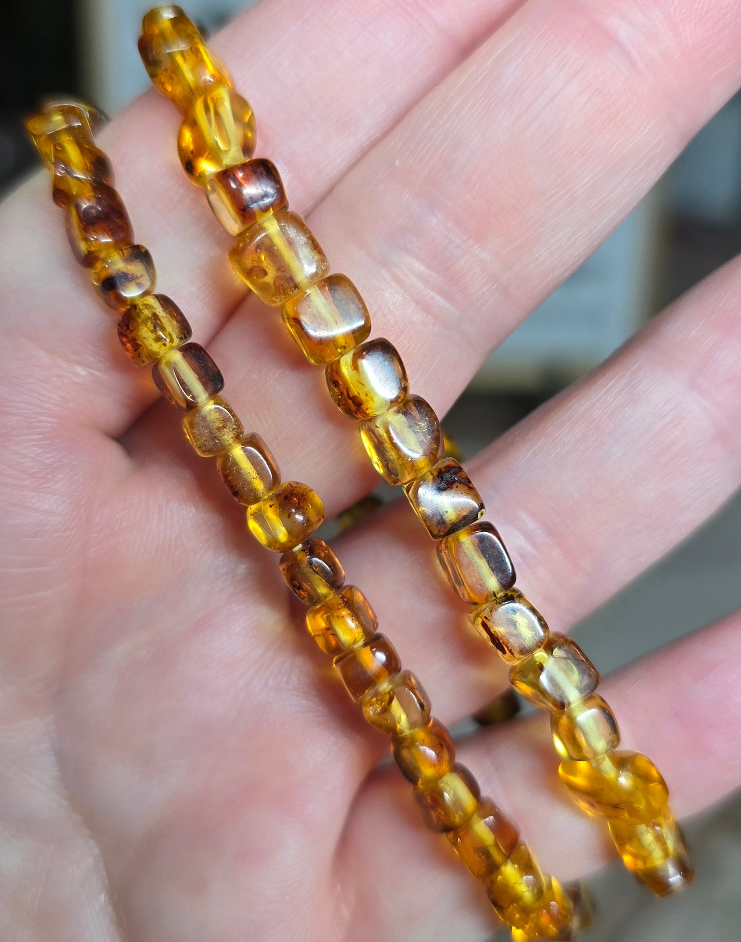 Bracelets - Faceted crystal cube 2-6mm