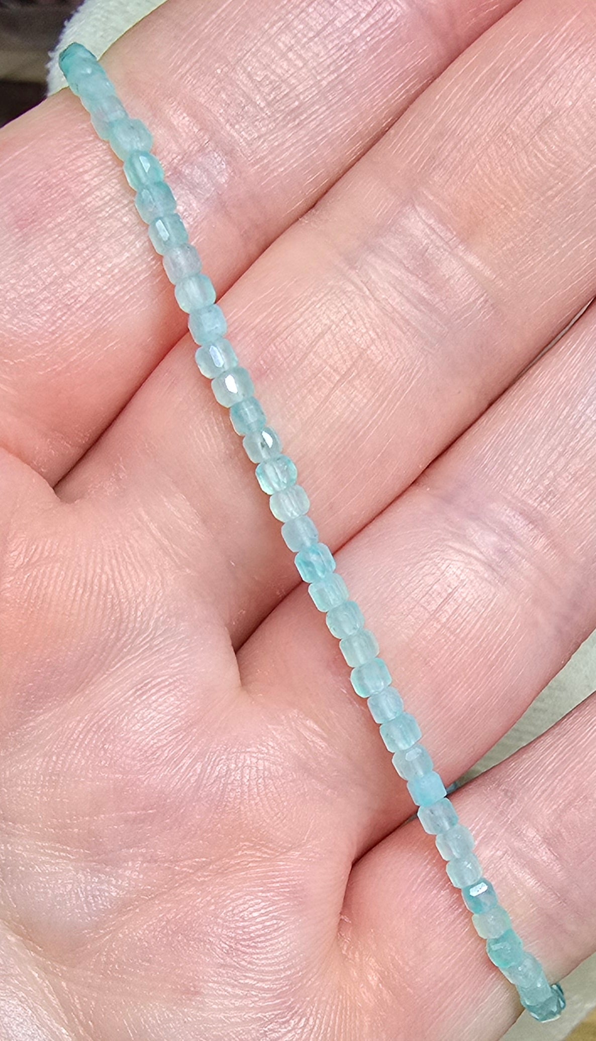 Chokers & Bracelets - Faceted cubes 1.5-2.5mm beads S925