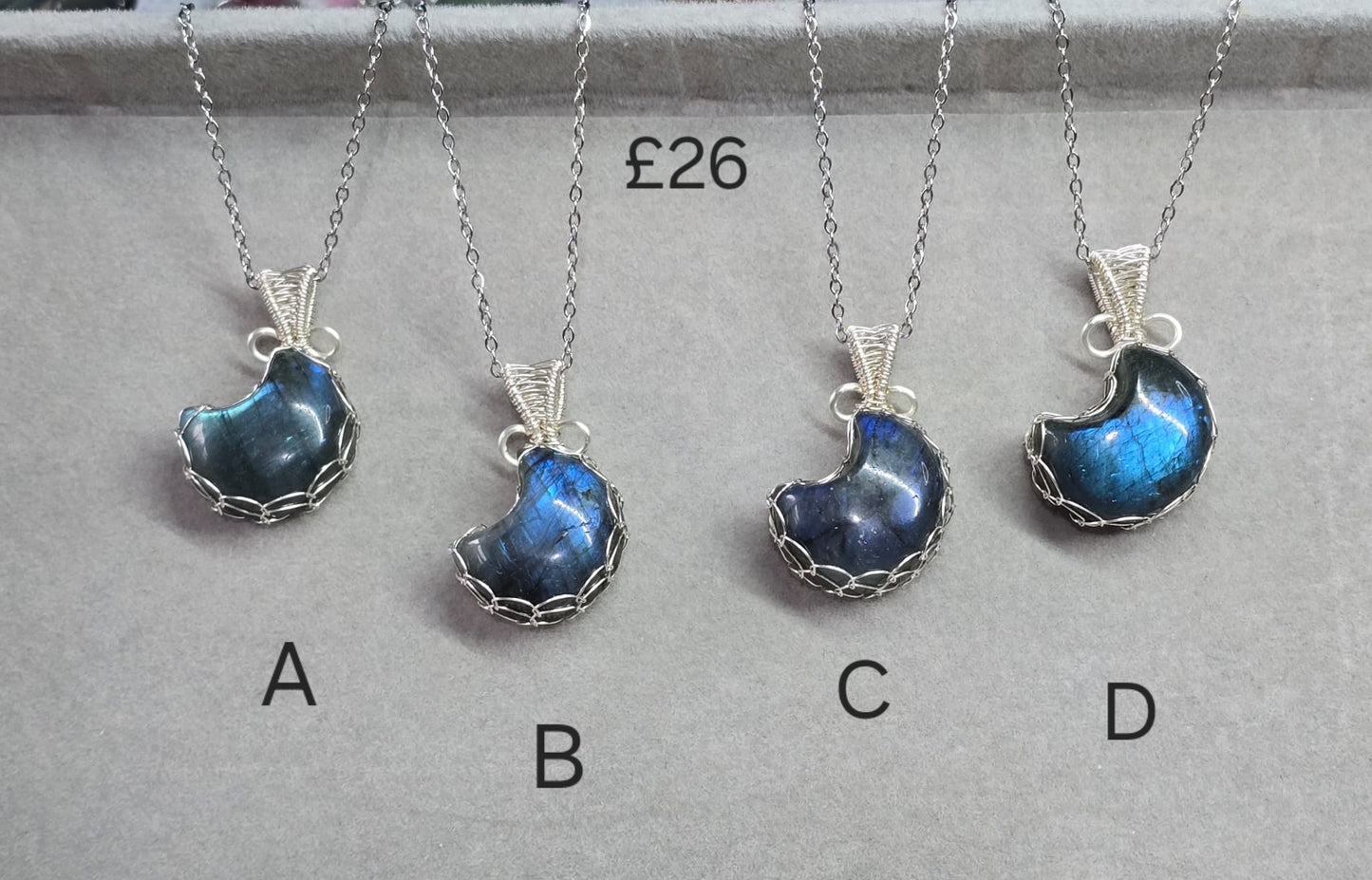 Delicate Wire wrap pendants & Stainless steel chains 45-50cm chain 💫