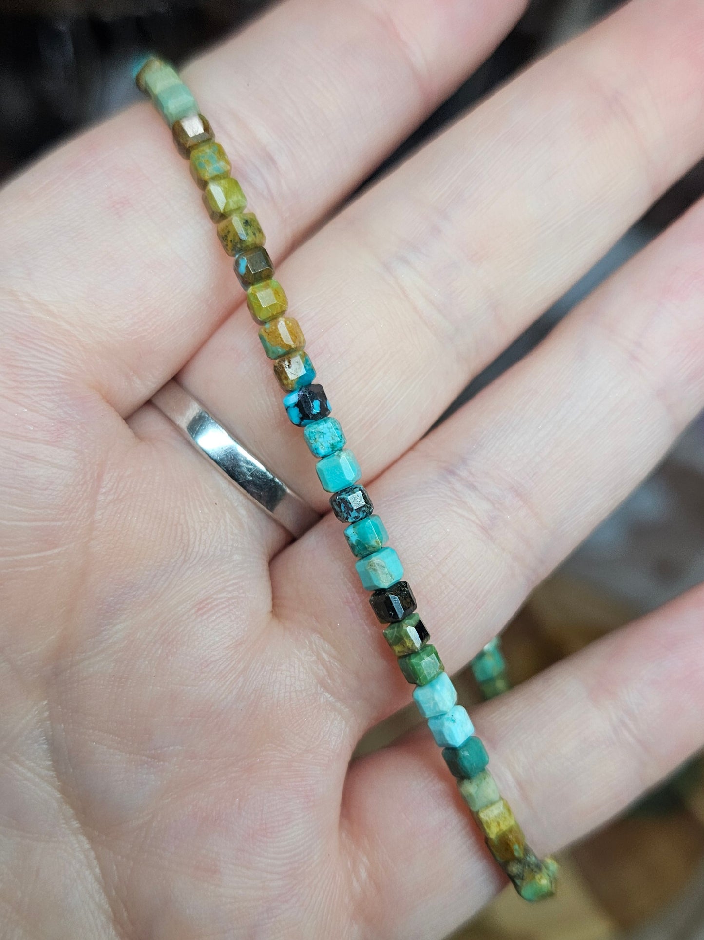 Bracelets - Faceted crystal cube 2-6mm