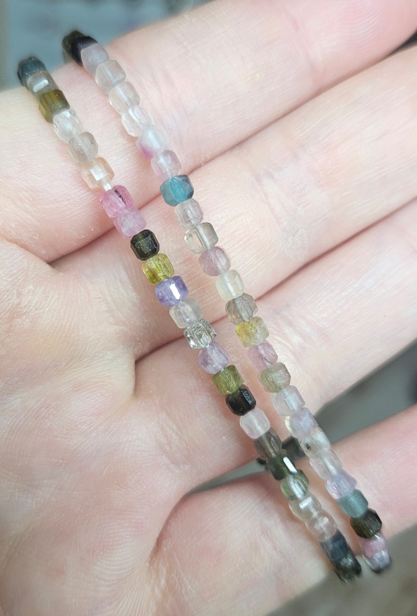Bracelets - Faceted crystal cube 2-6mm