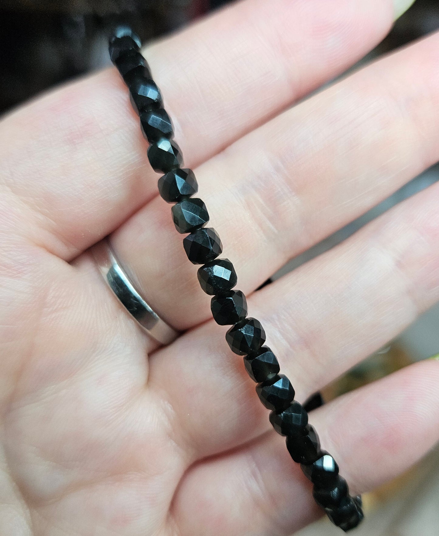 Bracelets - Faceted crystal cube 2-6mm