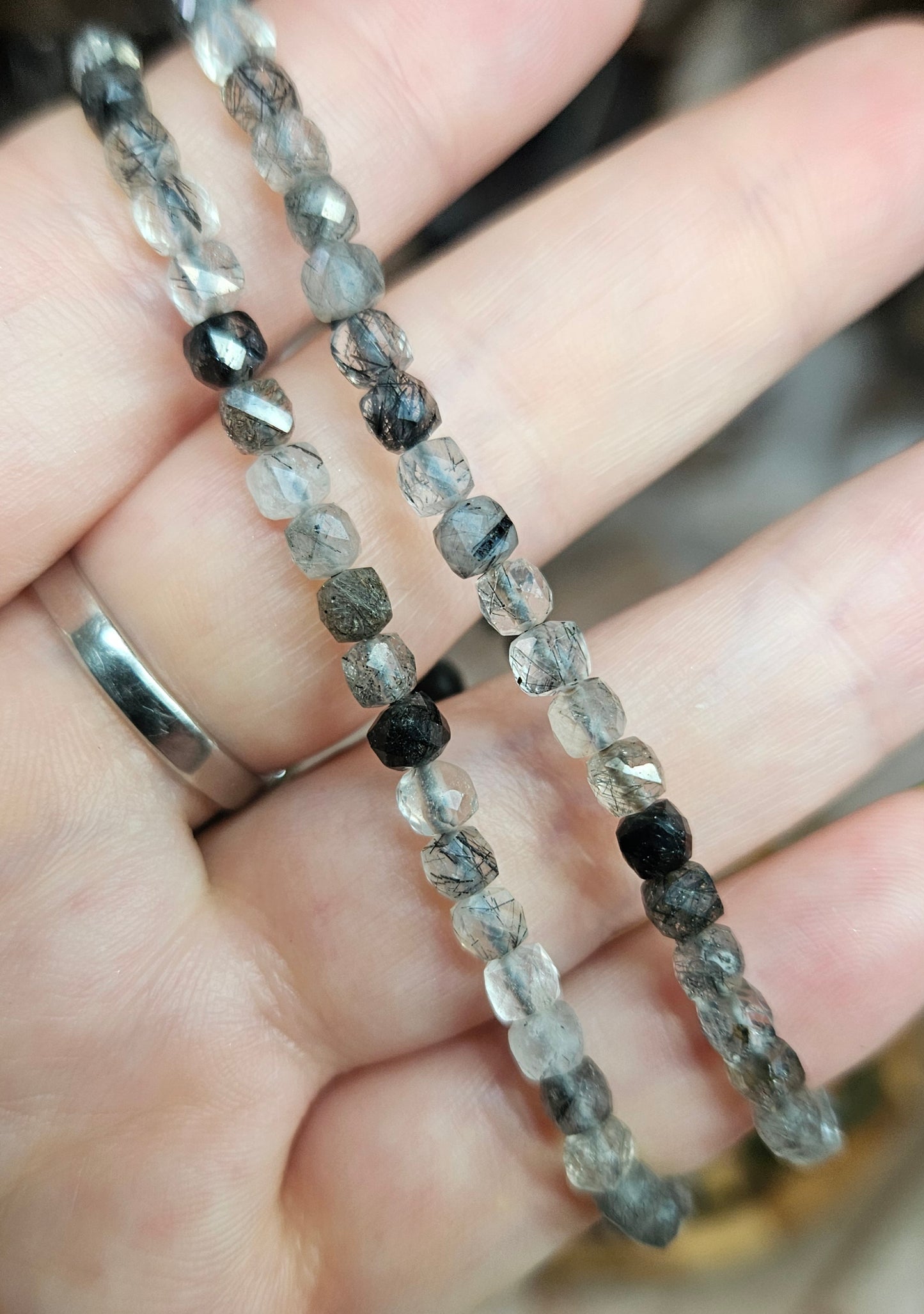 Bracelets - Faceted crystal cube 2-6mm