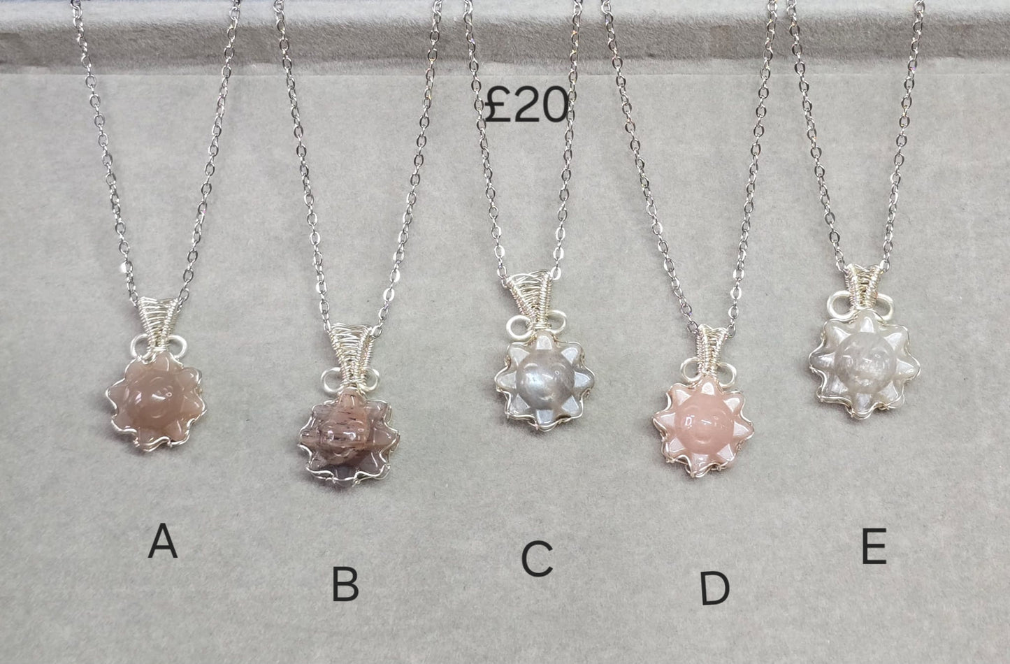 Delicate Wire wrap pendants & Stainless steel chains 45-50cm chain 💫