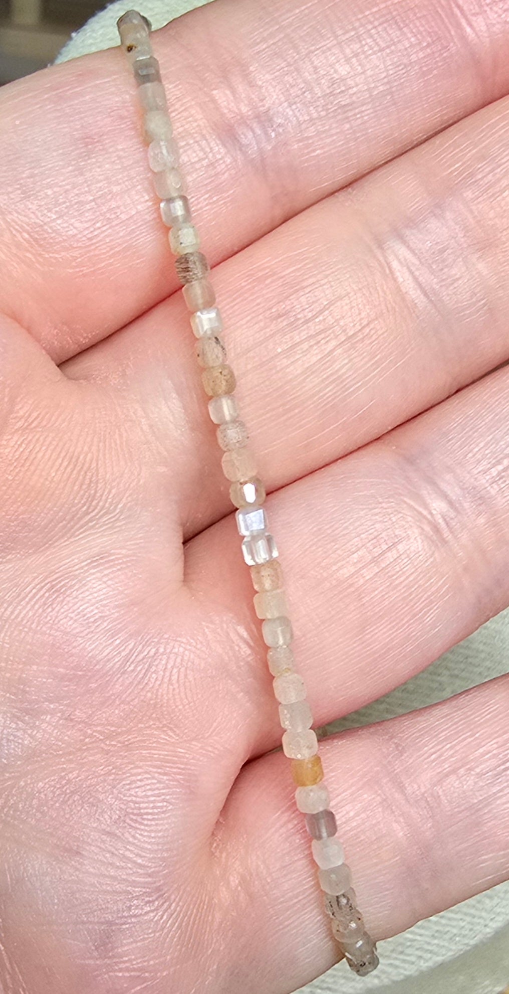 Chokers & Bracelets - Faceted cubes 1.5-2.5mm beads S925