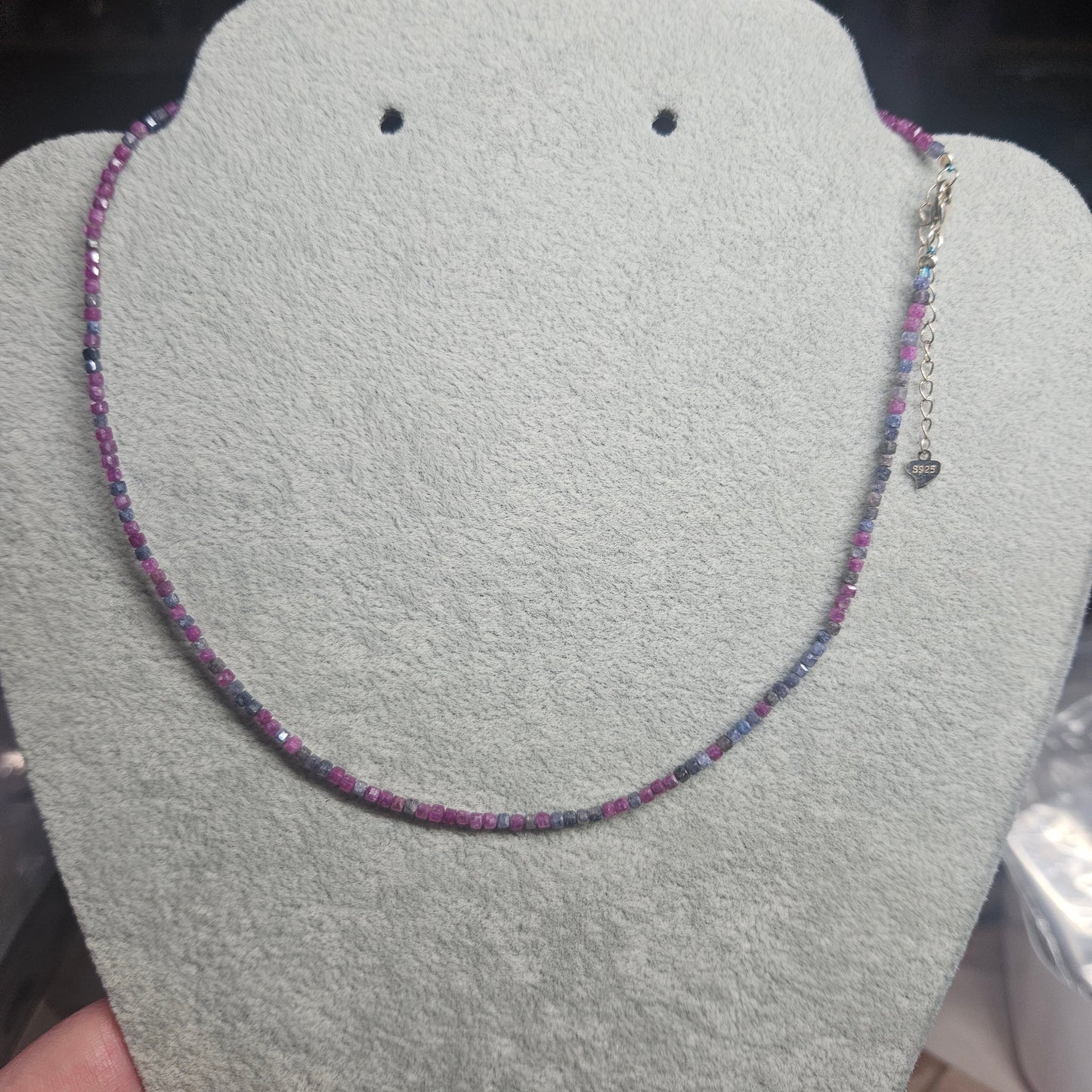 Choker Faceted cube beaded necklace with extendable chain (40-45cm) S925