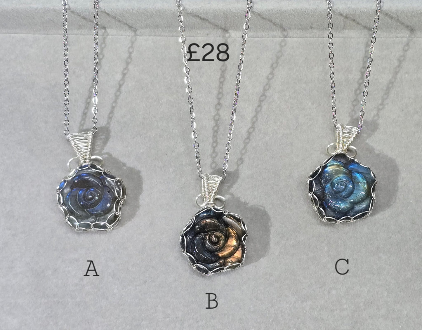 Delicate Wire wrap pendants & Stainless steel chains 45-50cm chain 💫