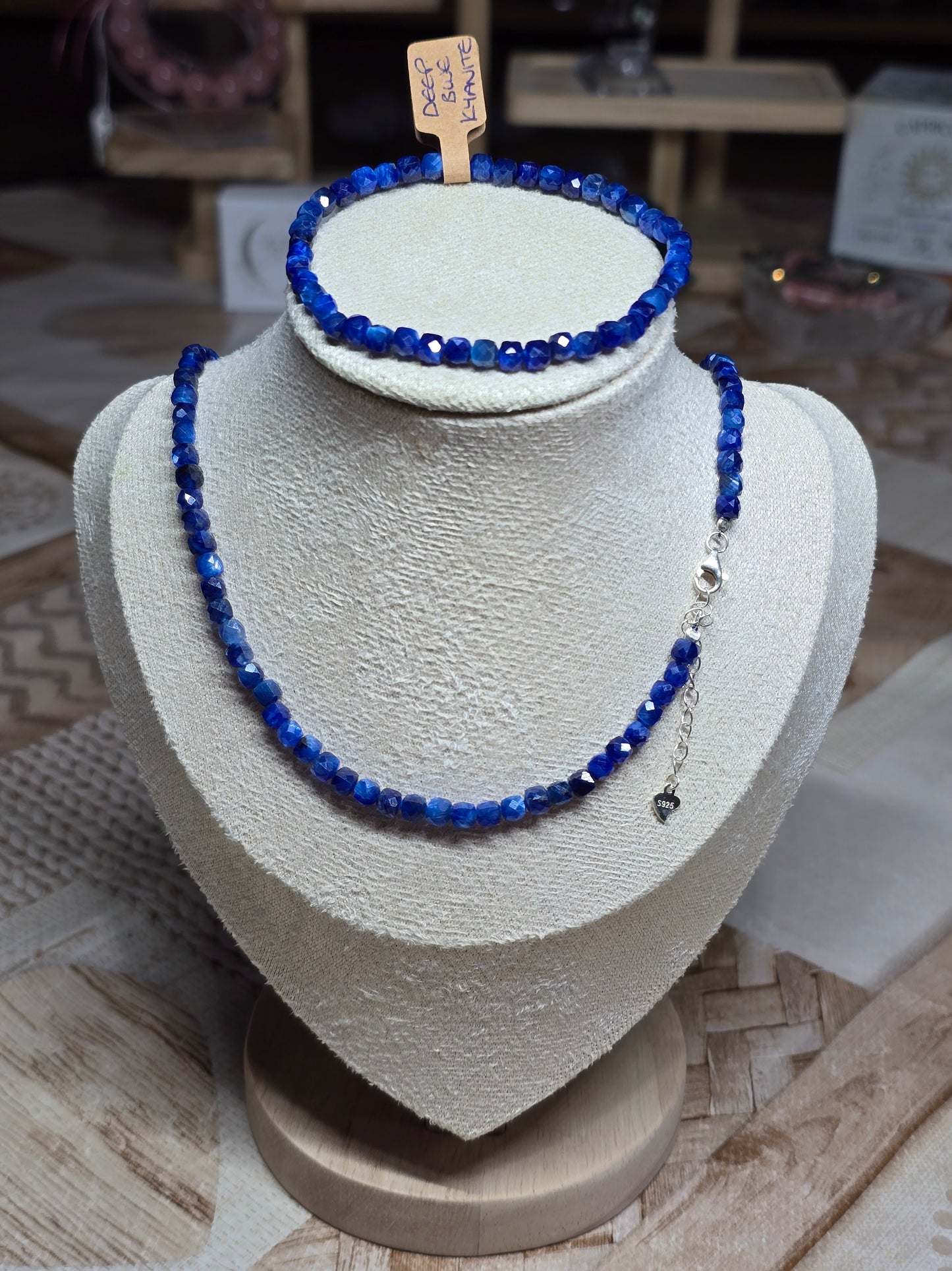 Chokers & bracelets - Faceted cubes 3-4mm bead S925